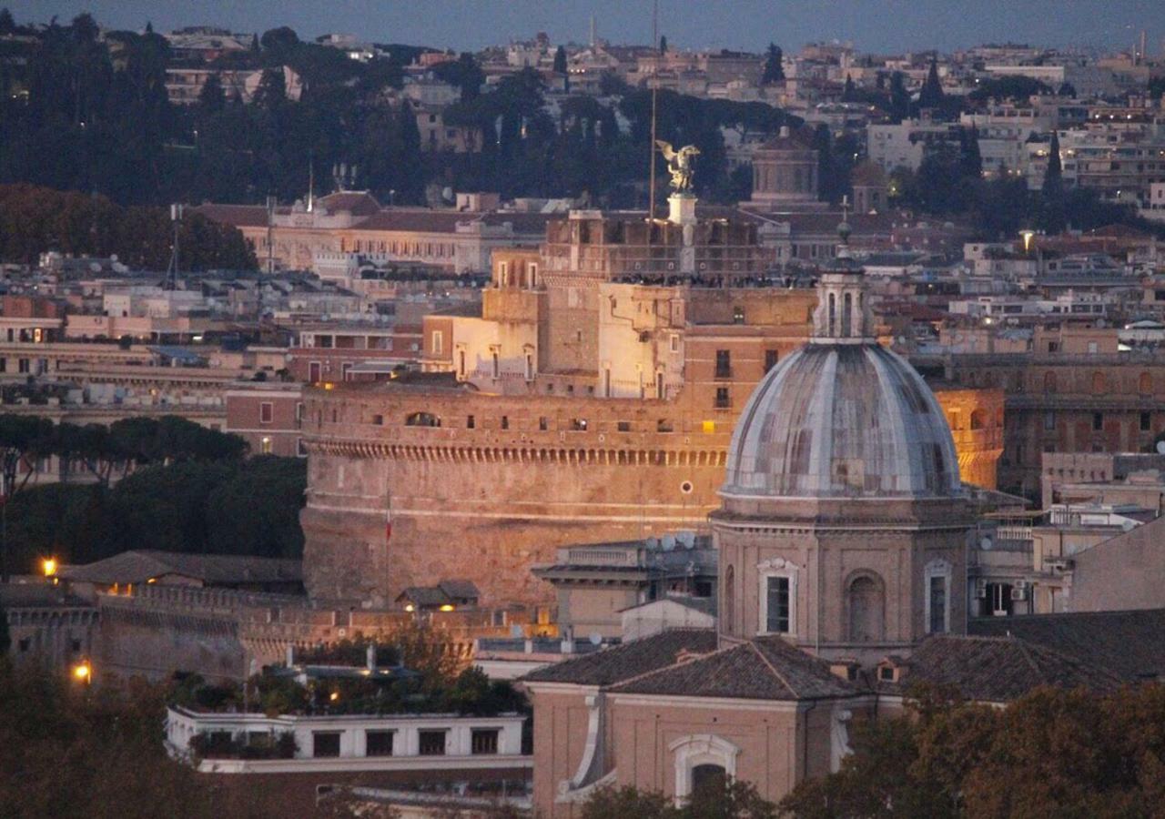 Vatican In The Moonlight Apartment — Foto 1